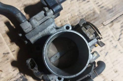 Przepustnica Honda Civic VII 1.6B 136800-1911