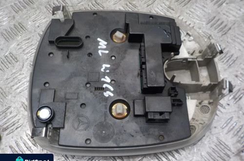 MERCEDES ML W164 LAMPKA PODSUFITKI