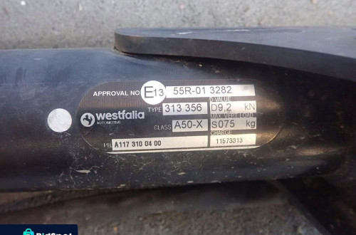 Hak MERCEDES CLA W117 A117310400