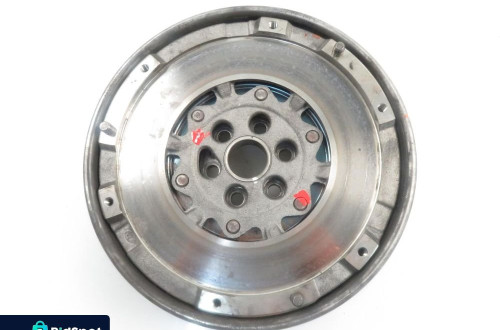 KOŁO DWUMASOWE BMW E91 318 323064210