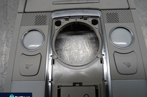 AUDI A6 C6 KOMBI 04-07 2.0T LAMPKA OŚWIETLENIE KABINY 4F0947135BQ