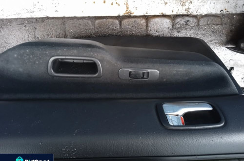 MITSUBISHI LANCER 00-07 DRZWI TYLNE LEWE LUB PRAWE SZYBA ZAMEK PODNOSNIK