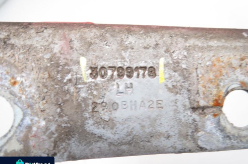 ZAWIASY MASKI VOLVO V60 I 30799178 30799179 612-46