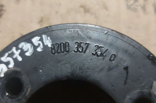 Koło pasowe pompy wody Renault Trafic 2.0d 8200357354
