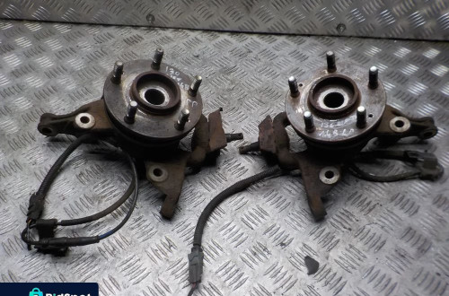 HYUNDAI I30 ZWROTNICA LEWY LUB PRAWY PRZÓD