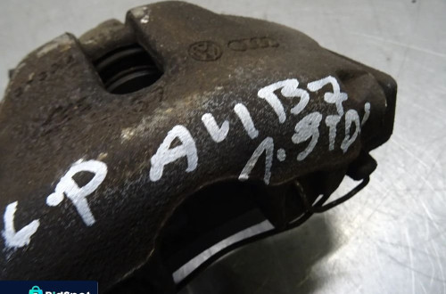 AUDI A4 B7 SEDAN 04-08 1.9TDI ZACISK LEWY PRAWY PRZÓD PRZEDNI