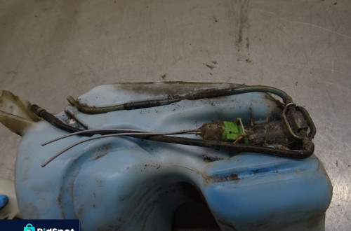 PEUGEOT PARTNER I 96-01 1.4 ZBIORNICZEK PŁYNU SPRYSKIWACZY