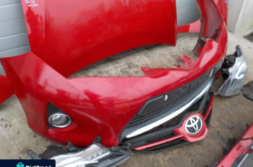 TOYOTA AURIS II PRZÓD MASKA ZDERZAK BŁOTNIKI TR3R3