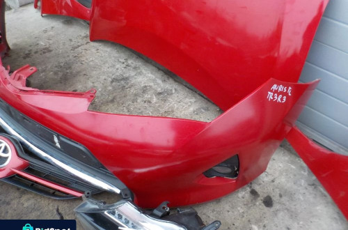 TOYOTA AURIS II PRZÓD MASKA ZDERZAK BŁOTNIKI TR3R3