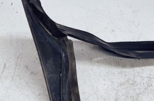 WYGŁUSZENIE BŁOTNIKA PRAWE AUDI A4 B8 8K0821112A