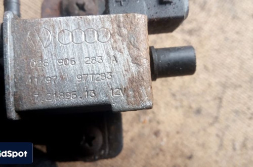 VW LT 35 ZAWÓR PODCIŚNIENIA 2.5 TDI 028906283A