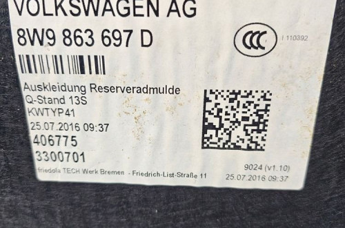 WKŁADKA WYKŁADZINA KOŁA AUDI A4 B9 AVANT 8W9863697D