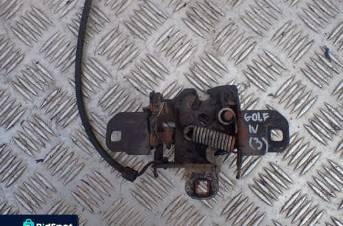 ZAMEK MASKI 1J0823509C/509D VW GOLF IV 4 RADOM