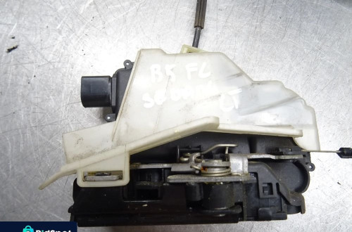 PASSAT B5 FL SEDAN 1.9TDI ZAMEK PRAWY PRZÓD PRZEDNI TYŁ LEWY PRAWY TYLNY