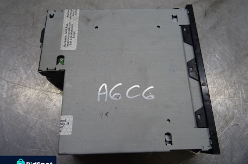AUDI A6 C6 04-07 2.8 V6 ZMIENIARKA CD 4E0910110C