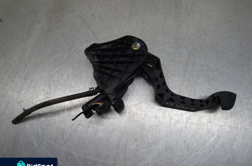 VW GOLF V 03-09 1.4MPI PEDAŁ SPRZĘGŁA 1K1721059BA