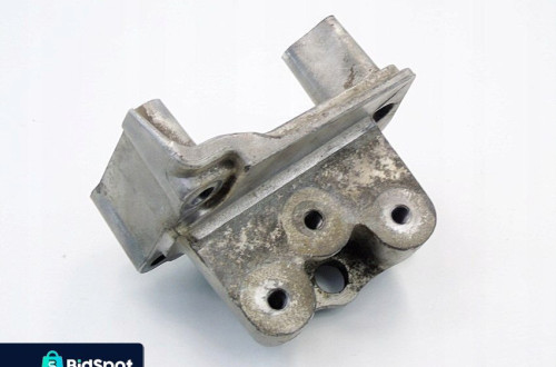 Łapa Wspornik Silnika 1.4 1.2 8V Punto Evo Grande Punto 55195032