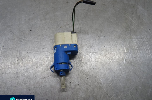 FIESTA MK7 / VOLVO V70 III 07-12 2.4D CZUJNIK STOP STOPU 3M5T-9C872AC