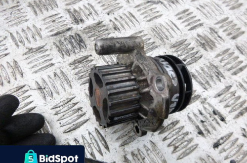 AUDI A6 C5 2.5TDI POMPA WODY 038121031C
