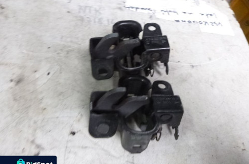 MERCEDES W164 W219 ZAMEK MASKI A2198800060