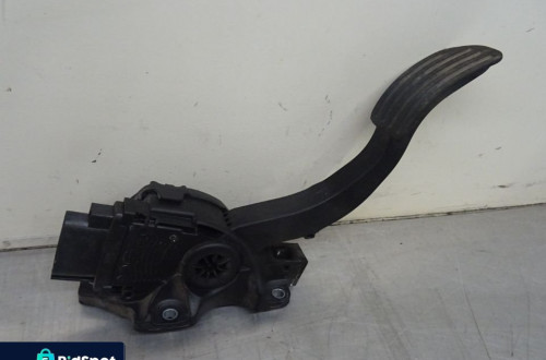 VOLVO V70 III 07-12 2.4D POTENCJOMETR GAZU 6G92-9F836AD