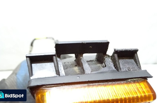 KIERUNKOWSKAZ PRAWY PRZÓD JEEP GRAND CHEROKEE 2.5TD 56005098