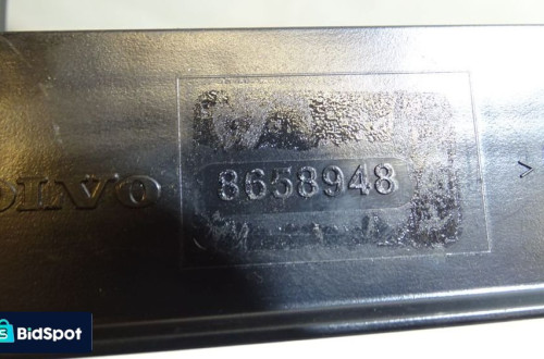 ŚWIATŁO STOPU VOLVO XC70 II D5 AWD 8658948