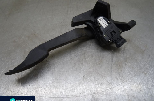 OPEL CORSA C LIFT 03-06 1.3CDTI PEDAŁ POTENCJOMETR GAZU 9129423