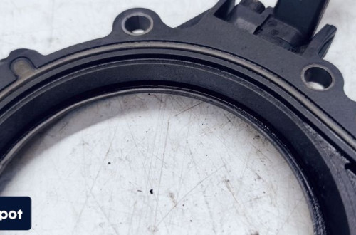 OBUDOWA USZCZELNIACZ WAŁU AUDI 1.9 2.0 038103173A