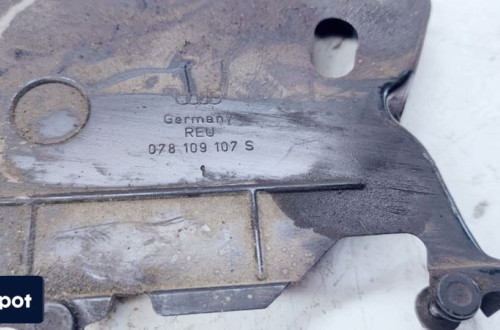 OBUDOWA ROZRZĄDU AUDI A4 A6 2.7BI TURBO 078109107S