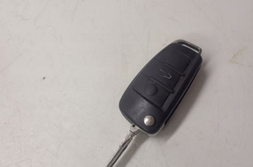 KLUCZYK PILOT SCYZORYK AUDI A6 C6 Q7 4F0837220D *5