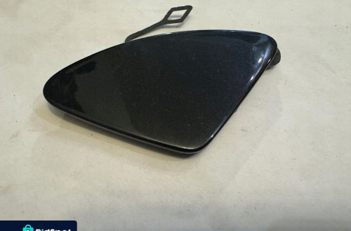 BMW 3 F30 F31 - ZAŚLEPKA HAKA ZDERZAKA 5111-7301914