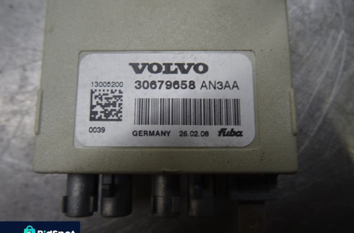 VOLVO V70 III 07-12 2.4D MODUŁ STEROWNIK ANTENY 30679658