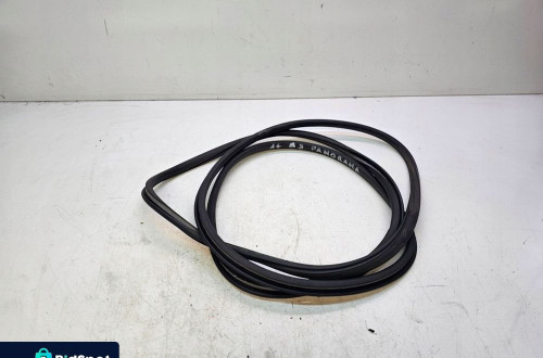 USZCZELKA SZYBERDACHU AUDI A4 B9 AVANT 8W9877459