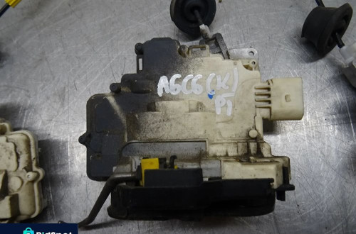 AUDI A6 C6 KOMBI 04-07 2.0T ZAMEK DRZWI PRAWY LEWY TYŁ TYLNY PRZÓD PRZEDNI