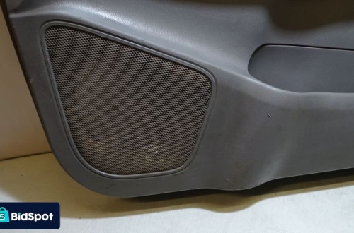 BOCZEK DRZWI PRAWY PRZEDNI TOYOTA HILUX VII 2.5D4D