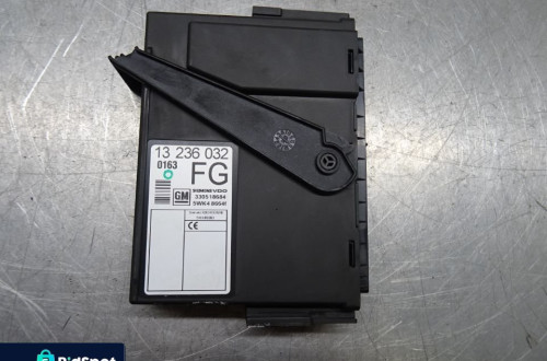 OPEL CORSA C LIFT 03-06 1.3CDTI MODUŁ KOMFORTU 13236032