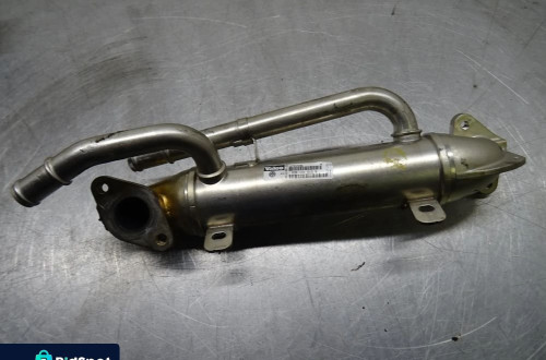 AUDI A4 B7 SEDAN 04-08 1.9TDI CHŁODNICZKA EGR 038131513S