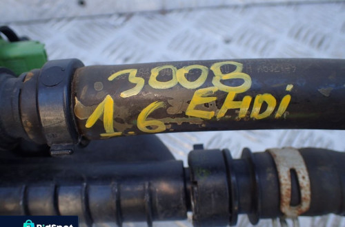 OBUDOWA TERMOSTATU PEUGEOT 308 3008 1.6 E-HDI  RADOM