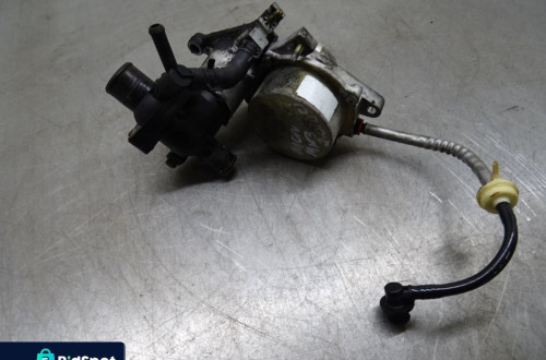 FORD MONDEO MK3 LIFT 03-07 2.0TDCI OBUDOWA TERMOSTATU POMPA VACU VACUM 2S7Q-8A586AB