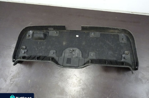 VOLVO V70 III 07-12 2.4D OBUDOWA PLASTIK KLAPY BAGAŻNIKA