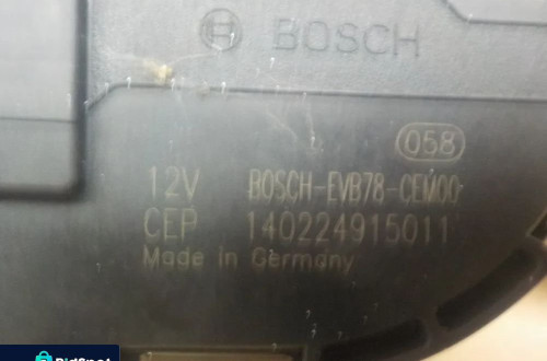 CITROEN C4 PICASSO II SILNIK WYCIERACZEK