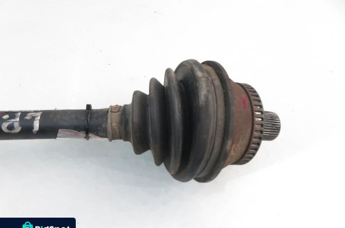 PÓŁOŚ LEWA PRZEDNIA VW PASSAT B5 FL 1.9 TDI PD