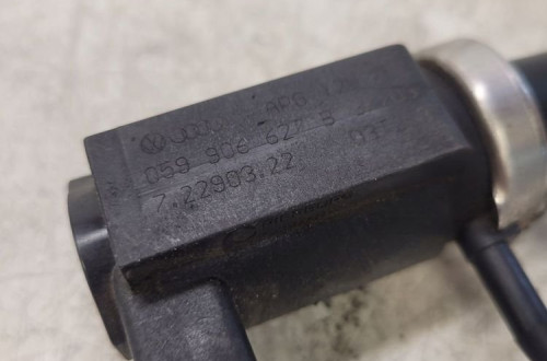 ZAWÓR PODCIŚNIENIA AUDI 2.7 3.0 TDI 059906627B