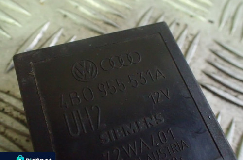 PRZEKAŹNIK WYCIERACZEK VW AUDI 4B0955531A RADOM