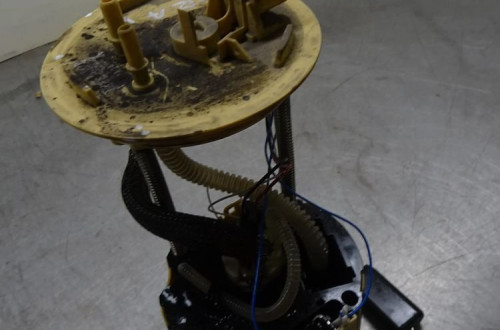 OPEL ASTRA K KOMBI 1.6CDTI POMPA PALIWA 13509661