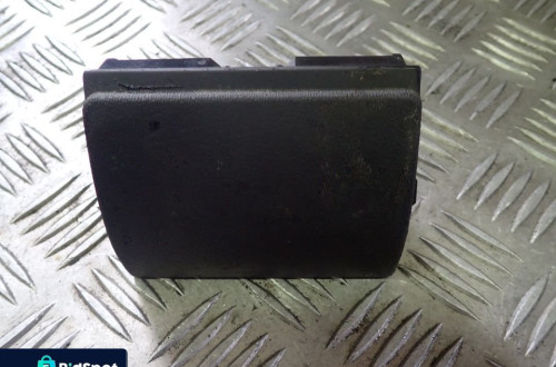 POPIELNICZKA VW AUDI SEAT 8L0857961 RADOM
