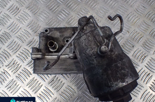 PODSTAWA FILTRA CHŁODNICA OLEJU T5 2.5 070115389E RADOM