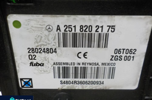 MERCEDES W164 MODUŁ ANTENY A2518202175