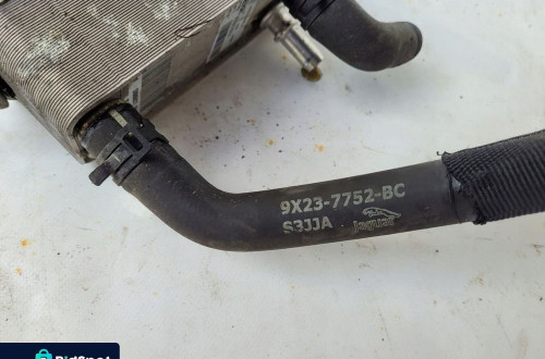 CHŁODNICA OLEJU SKRZYNI JAGUAR XF X250 3.0D